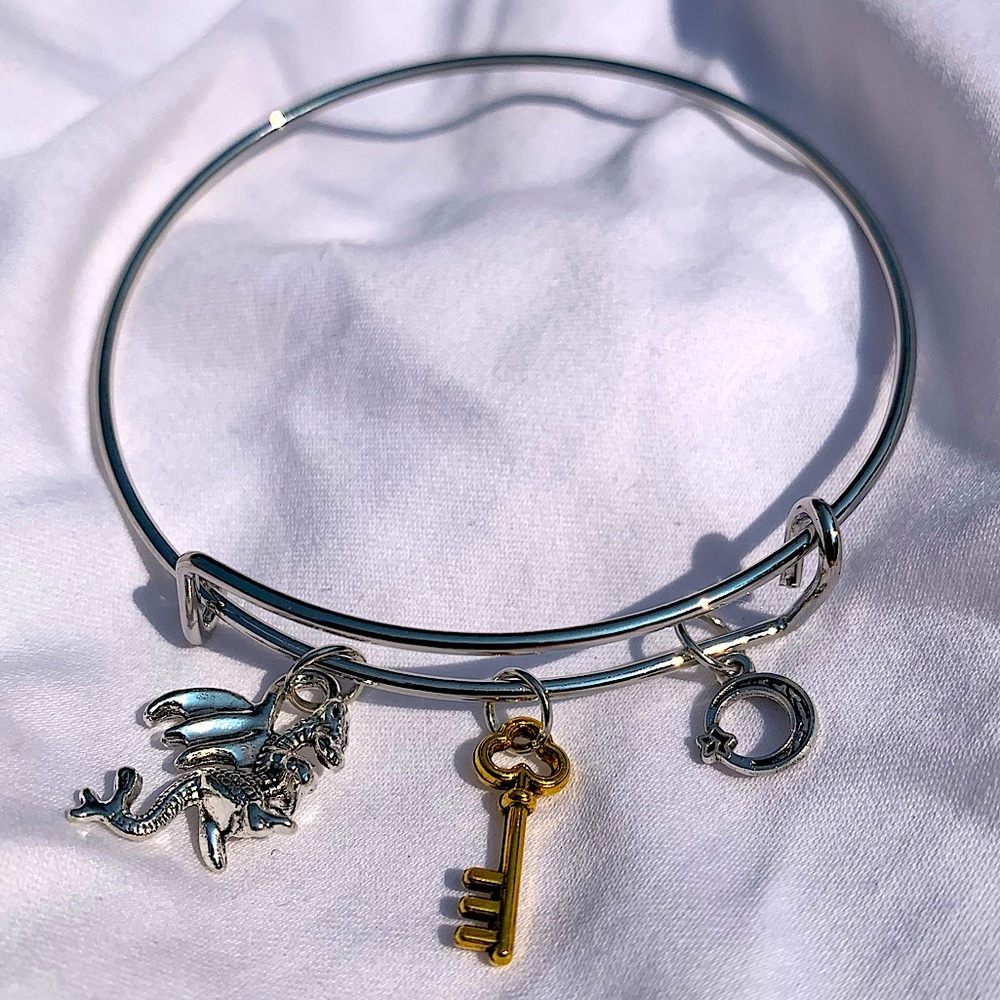 Brand New! Handmade! Adjustable Charm Bracelet